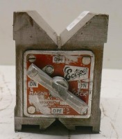 Eclipse Magnetic "V" Block.