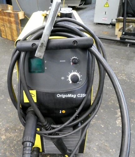 ESAB Welder, OrigoMag C250.